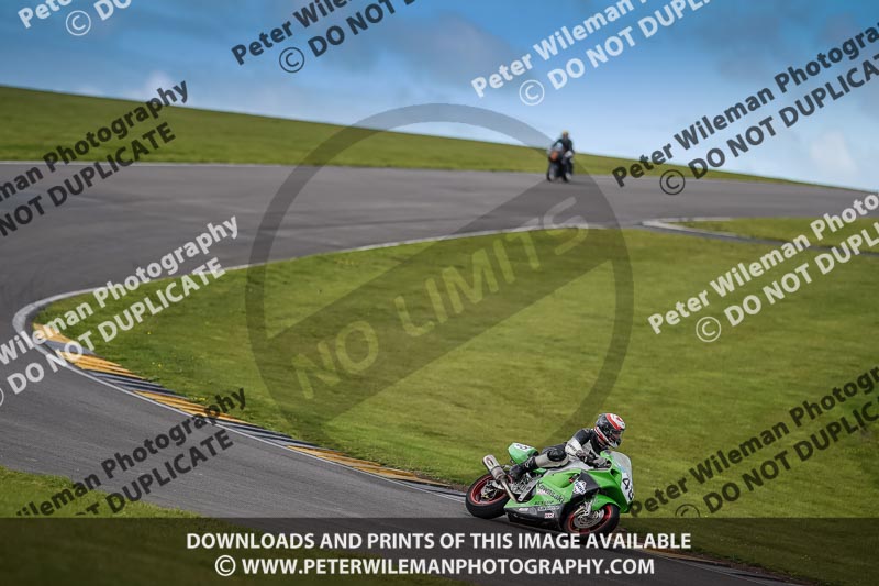 anglesey no limits trackday;anglesey photographs;anglesey trackday photographs;enduro digital images;event digital images;eventdigitalimages;no limits trackdays;peter wileman photography;racing digital images;trac mon;trackday digital images;trackday photos;ty croes